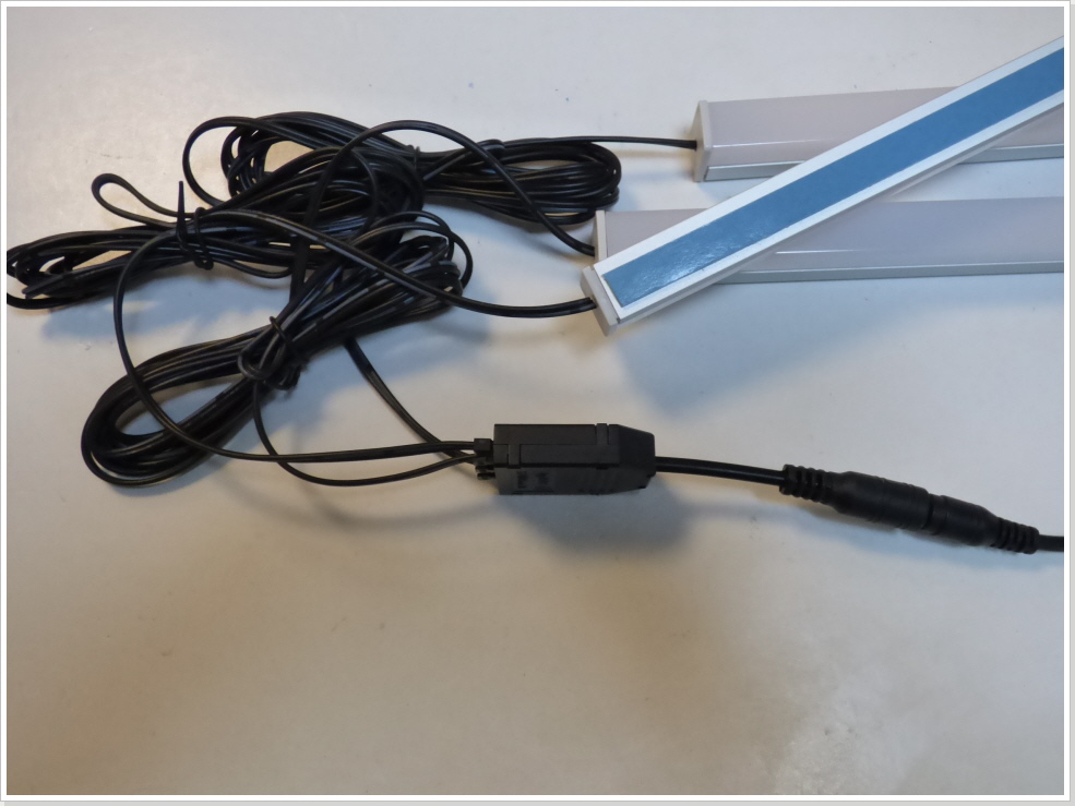 Alu Profil Leiuchte mit LED IC-Digital Band.